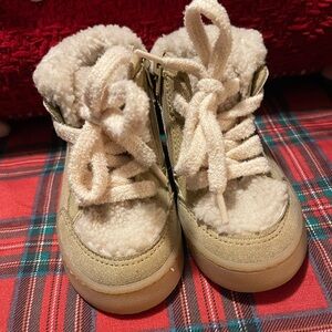 SOLD❌ Zara Cream and Tan Kids Boots